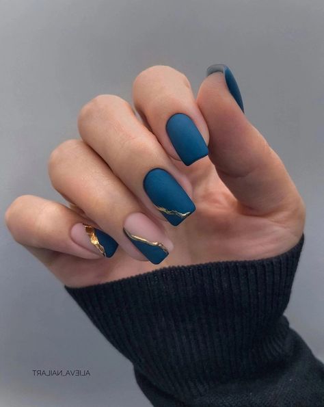 Trendy Nail 2023, Cute Nail Trends, Blue Gold Nails, Fall Nails 2023, Matted Nails, Love Is Eternal, Like A Tattoo, Nail 2023, Boho Nails