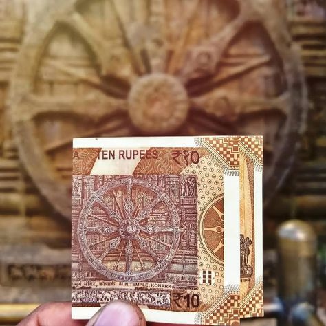 Can  you guess the exact place where I shot this photograph. BTW its mention on Our new 10 rs Note. Hampi with 50 rs and This one with 10… Konark Temple, Konark Sun Temple, Temples Of India, Indian Currency, Sun Temple, India Tourism, Beach Instagram Pictures, Ancient History Facts, Temple Photography