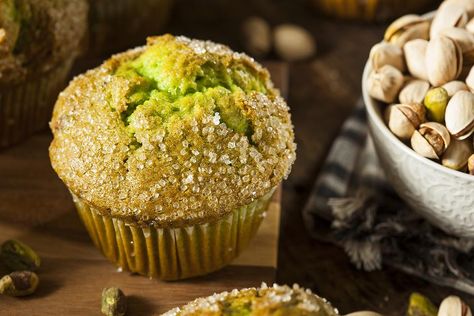 Bakery-Style Pistachio Muffins Recipe Is How to Muffin In March #30secondmom Pistachio Muffin, Pistachio Muffins Recipe, Easy Muffin Recipe, Pistachio Muffins, Blueberry Muffin Mix, Breakfast Cakes, Zucchini Recipes Baked, Blueberry Muffins Recipe, Lemon Pie Recipe