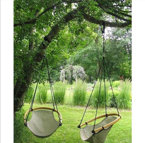 Diy Backyard Hammock, Pergola Hanging Chair, Interior Hanging Chair, Hanging Outdoor Chair, Hanging Chairs Outside, Diy Hanging Chair How To Make, Hanging Hammock Chair Outdoor, Hanging Chair Diy, Hammock Chair Outdoor