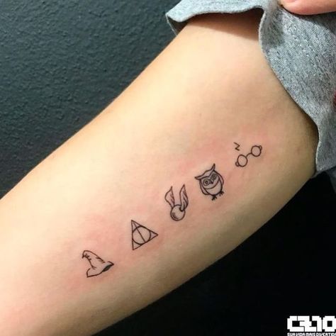 Hogwarts Envelope Tattoo, Uncommon Harry Potter Tattoos, Small Harry Potter Best Friend Tattoos, Happy Potter Tattoo, Harry Potter Sibling Tattoos, Harry Potter Finger Tattoo, Harry Potter Hand Tattoo, Harry Potter Slytherin Tattoo, Slytherin Tattoo Minimalist