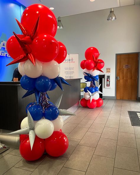 💫🎈Impress your clients and employees with our elegant balloon setups for corporate events! 💫🎈Contact us to celebrate in style, link in bio #sempertex #sempertexballoons #toyworldinc #corporateevents #globos #balloons #balloonsorlando #orlandoballoons #loononna #balloongarland #balloonarch #ballooncolumns Baseball Balloon Columns, 4th Of July Balloon Garland, Plane Party, Bday Themes, Balloon Designs, Planes Party, Party Pops, Column Design, Air Plane