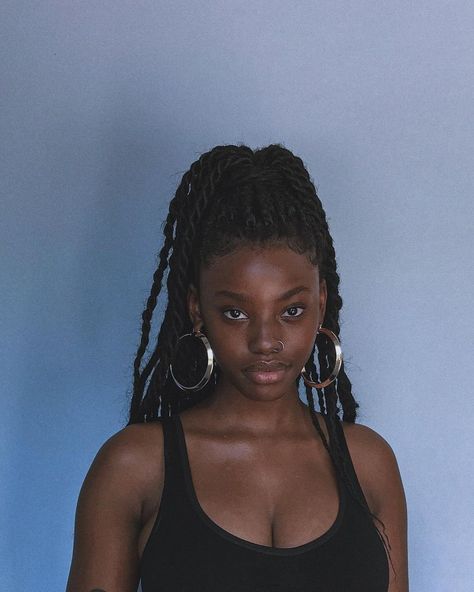 Big Twist, Black Queens, Dark Skin Beauty, Face Card, Drawing Inspo, Black Braids, African Beauty, Black Beauty, Shoot Ideas