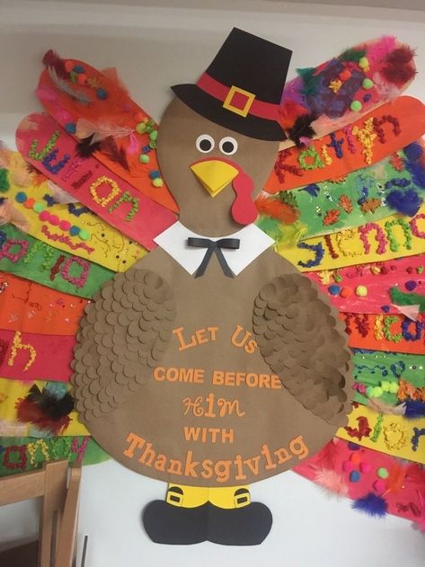 Thanksgiving Bulletin Boards Preschool, Thanksgiving Door Decorations Classroom, Daycare Thanksgiving, Thanksgiving Toddler Activities, Leilani Aesthetic, Thanksgiving Classroom Door, November Preschool Activities, Turtle Classroom, Thankful Crafts