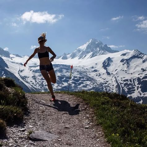 Chat Makeup, Mountain Running, Cardio Fitness, Ultra Running, Running Inspiration, Chit Chat, Sporty Girls, Running Tips, Running Workout