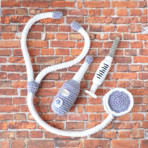 Nursing Toy Set Free Crochet Pattern By Elisa's Crochet Nursing Crochet, Nurse Crochet, Nursing Equipment, Ear Tubes, Handmade Plushies, Nursing Accessories, Creative Crochet, Crochet Blog, Cooking Set