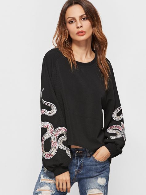 sweatshirt161206472_2 Snake Embroidery, Embroidery On Clothes, Black Snake, Painted Clothes, Round Neck Sweatshirts, Fashion Attire, Vintage Sweatshirt, Diy Fashion, Diy Clothes