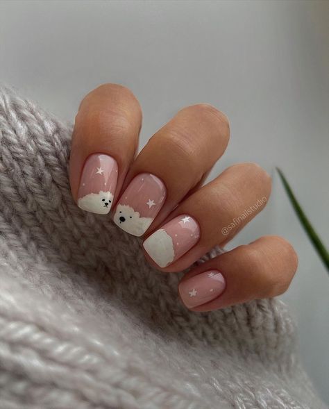 Nail Winter 2022 Trends, Trendy Winter Nails Short, Christmas Aesthetic Nails Short, Winter Nails 2022 Trends Gel Short, New Years Nails Short Gel, Winter Christmas Nails 2022 Trends, Short Winter Nails 2022 Gel, Christmas Gel Nails Short Square, Winter Nail Ideas Simple Short