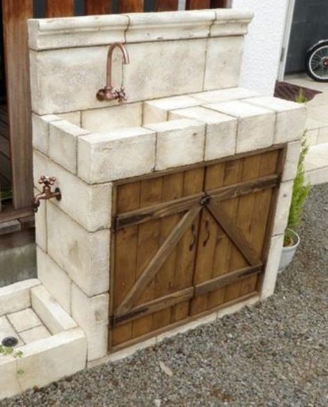 55 DIY Garden Sink Designs, Convenient Outdoor Utility Sinks Outdoor Utility Sink, Diy Garden Sink, Outdoor Garden Sink, Outside Sink, Utility Sinks, Outdoor Kitchen Sink, Garden Sink, Outdoor Cooking Area, Kitchen Design Diy