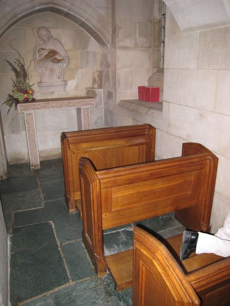 Good Shephard's Chapel. My favorite little hidden spot at the national cathedral. Mini Chapel, Family Chapel, Small Chapels, Tiny Chapel, Wedding Chapel Ideas, Home Chapel, Chapel Ideas, Stone Chapel, Small Chapel