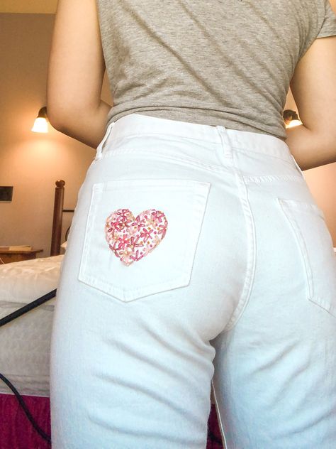 Embroidered Jeans Hearts, White Pants Embroidery, Embroidery On White Jeans, Embroidered White Jeans, Heart Embroidered Jeans, White Jeans Embroidery, Floral Embroidered Jeans, Flower Embroidered Jeans, Jeans Embroidery