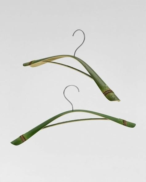 Bamboo Hanger, Bamboo Furniture Design, Hanger House, Twig Furniture, Bamboo Diy, Bamboo Building, Bamboo Decor, Bamboo Light, Bamboo Art