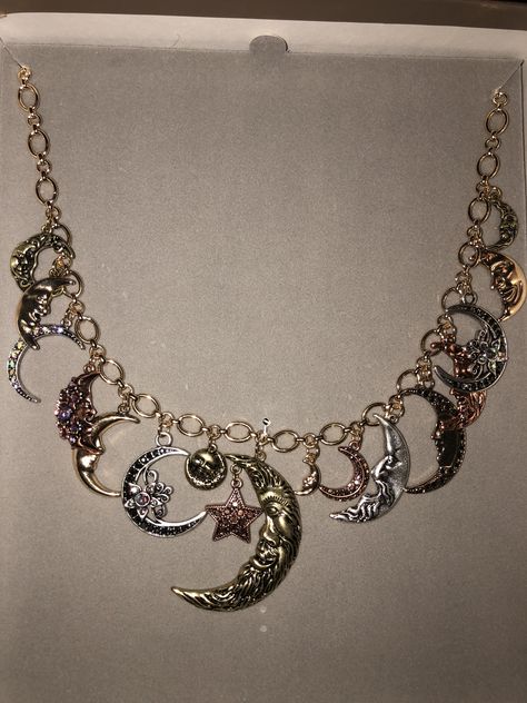 Kirks Folly Moon Shadow Charm Necklace Rosetone Mughal Paintings, Moon Shadow, Mazzy Star, Kirks Folly, Goth Jewelry, Jewelry Lockets, Vintage Fits, Funky Jewelry, Moon Jewelry