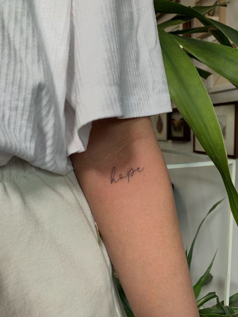 Hope Minimalist Tattoo, Hope Hand Tattoo, Hope Font Tattoo, Small Hope Tattoos For Women, Tattoo For Hope, Hope Tatoos Ideas, Hope Tatoos, Motivation Tattoo Woman, Delicate Tattoo Minimalist