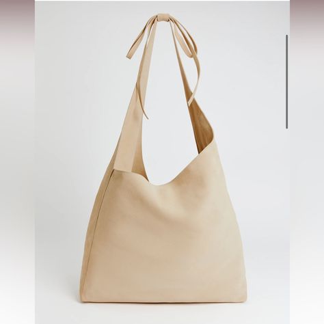 Brand New In Original Packaging! Reformation Oversized Vittoria Tote In Ecru Suede. Comes With Dust Bag. Slouchy Leather Tote, Perfect Summer Outfit, Leather Working, Leather Tote, Inside Pocket, Bags Designer, Bag Accessories, Fashion Branding, Dust Bag