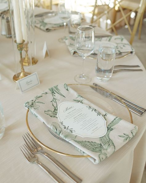 Collected & Co. | It doesn’t get much prettier than Kathryn and Alec’s spring wedding! When it comes to events and referrals you always think the planner… | Instagram Spring Wedding Place Settings, Green Menu Wedding, Napkin Folds Wedding, Buffet Wedding Table Setting, Elegant White And Green Wedding, Wedding Napkin Folding, Heaven Photography, Norcal Wedding, Table Coordinate