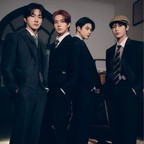 'Memorabilia' concept photos . . . . . . . . . . #jungwon #heeseung #jake #jay #sunghoon #sunno #niki #enhypen #kpop #fypage #fypシ #fy Heeseung Jake Jay Sunghoon, Jake Jay, Concept Photos, Walk The Line, Trust No One, Dark Moon, Men's Korean Style, Group Photo, Drama Queens