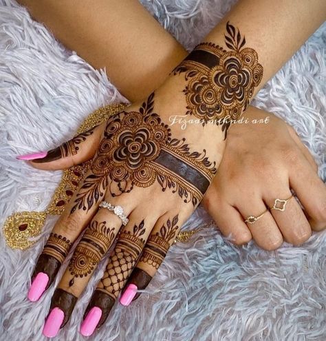 Mehndi Designs 2018, Latest Henna Designs, Simple Mehndi Designs Fingers, Very Simple Mehndi Designs, Engagement Mehndi Designs, Full Mehndi Designs, Latest Bridal Mehndi Designs, Mehndi Designs Front Hand, Full Hand Mehndi Designs