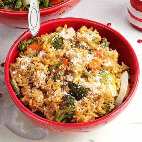 Roasted Vegetable Risotto Recipe | Taste of Home Risotto Recipes Vegetarian, Vegetable Risotto Recipes, Rice Stuffing Recipes, Recipe Risotto, Roasted Recipes, Vegetable Risotto, Rice Stuffing, Risotto Rice, Risotto Recipe