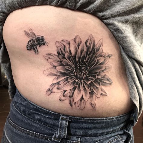 Black Dahlia and honey bee for Jazmin’s first tattoo🐝 By @mikeyctattoo Black Daliah Tattoos, Black Delilah Flower Tattoo, Black Dahlia Tattoo, Dahlia Flower Tattoos, Dahlia Tattoo, Left Arm Tattoos, Tattoo Coverup, Floral Tattoos, Traditional Tattoo Sleeve