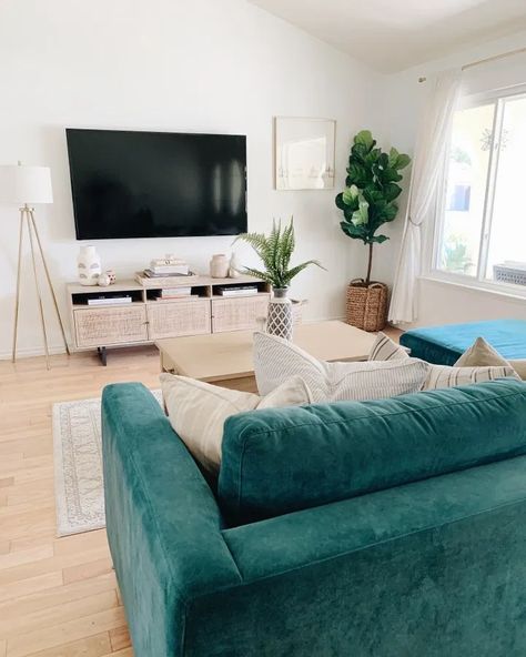 Coastal Living Rooms Sofas, Boho Coastal Living Rooms, Teal Couch Living Room, Boho Living Room Sofas, Living Rooms Sofas, Teal Sofa Living Room, Bungalow Living Room, Green Couch Living Room, Beachy Living Room