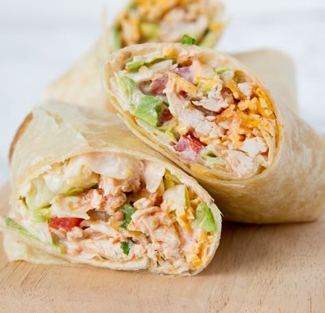 Crunchy Southwestern Chicken Wrap Chicken Wrap Lunch, Southwestern Chicken Wrap, Southwest Chicken Wraps, Chicken Caesar Salad Wraps, Grilled Chicken Wraps, Southwestern Chicken, Panini Recipes, Chicken Wrap Recipes, Easy Lunch Ideas