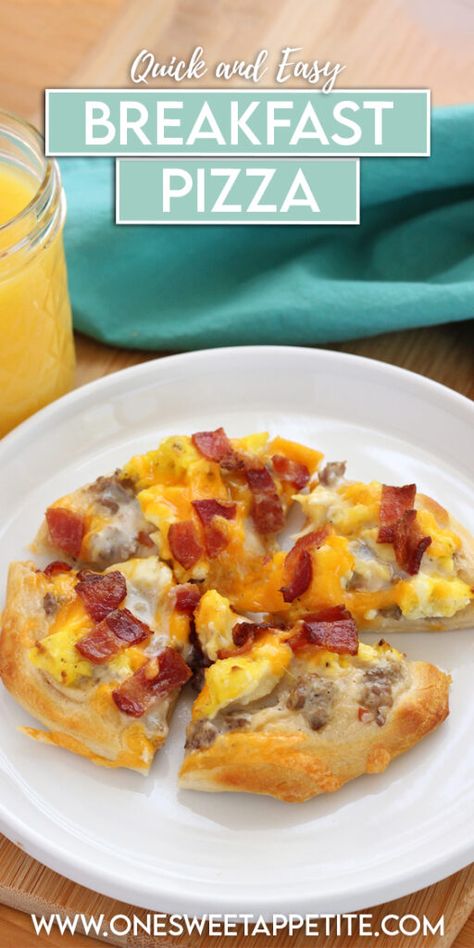 Mini Breakfast Pizza Recipe, Individual Breakfast Pizza, Personal Breakfast Pizza, Breakfast Pizza Biscuit Dough, Breakfast Recipes With Pillsbury Biscuits, Make Ahead Breakfast Pizza, Red Baron Breakfast Pizza Recipe, Mini Breakfast Pizza, Biscuit Crust Breakfast Pizza