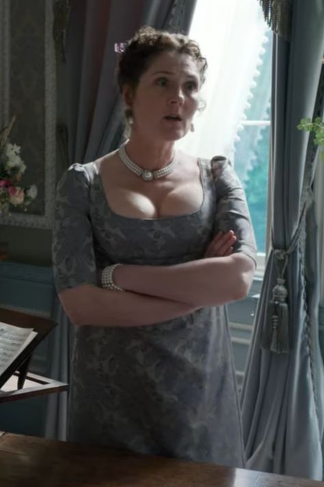 #Bridgerton #BridgertonSeason1 #Netflix #LadyBridgerton #VioletBridgerton Ruth Gemmell Bridgerton, Bridgerton Violet, Lady Violet Bridgerton, Ruth Gemmell, Lady Bridgerton, Violet Bridgerton, Bridgerton Dresses, Regency Dresses, Bridgerton Aesthetic