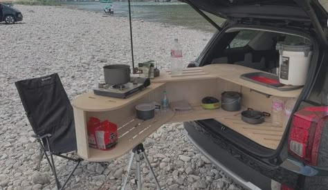 Suv Car Camping, Car Camping Kitchen, Camping 4x4, Folding Kitchen, Camping Trailer Diy, Minivan Camper Conversion, Suv Camper, Auto Camping, Minivan Camping