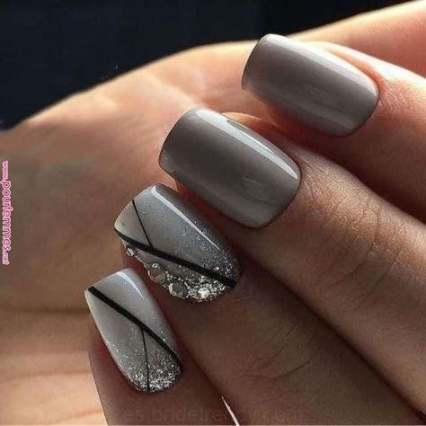 Burgundy Acrylic Nails, Grey Nail Art, Gel Polish Nail Designs, Nails Beach, Silver Nail Designs, Grey Nail Designs, Bridal Nail Art, Art Designs Ideas, Geometric Nail Art