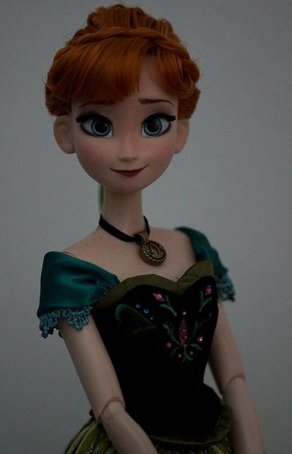 Frozen Dolls, Accessoires Barbie, Anna Doll, Disney Princess Dolls, Frozen Disney, Anna Frozen, Doll Painting, Disney Dolls, Princess Dolls