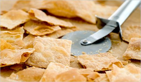 The Minimalist - Crackers - Crisp, Tasty and Really Easy - NYTimes.com Cream Crackers Recipe, Shallot Pasta, Parmesan Crackers, Gift Recipes, Cream Crackers, Thanksgiving Appetizer, Water Crackers, Crackers Recipe, Mark Bittman