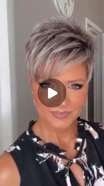 Short Hair Images, Growing Out Short Hair Styles, Short Hair Undercut, Trendy Short Haircuts, Short Hairstyles For Thick Hair, Short Choppy Hair, Short Hair Over 60, Short Haircut, Short Hair Haircuts