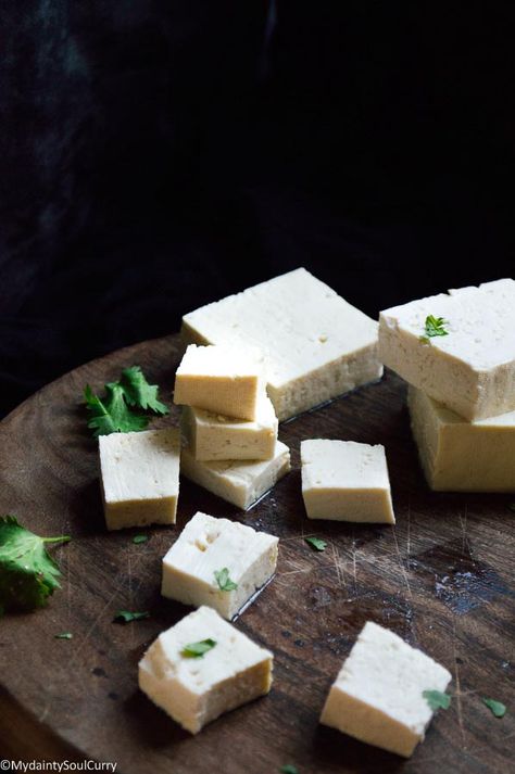 Make some homemade tofu from store bought Soy milk easily in just three steps and two ingredients. Enjoy silken tofu or make it firm! Soy Milk Recipes, Silken Tofu Recipes, Soy Tofu, Homemade Tofu, Protein Dinner, Silken Tofu, Deli Food, Healthy Lifestyle Food, Tofu Recipes