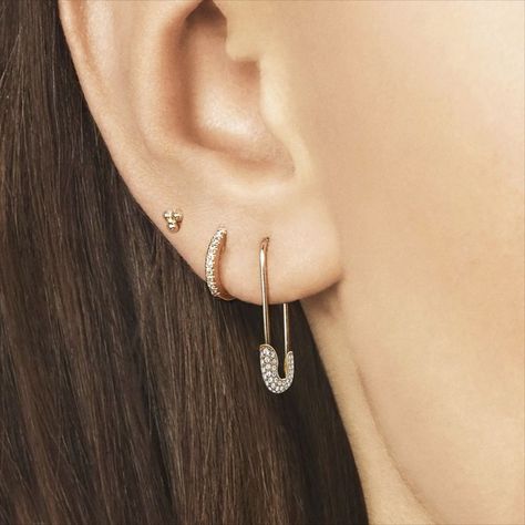 🔥 Safety Pin Earrings! Perfect For That Street Style Look! 🔥 Pin Earrings, Safety Pin Earrings, Dangle Hoop Earrings, Estilo Punk, Trendy Earrings, Classic Jewelry, Laura Lee, Cartilage Earrings, Girls Jewelry