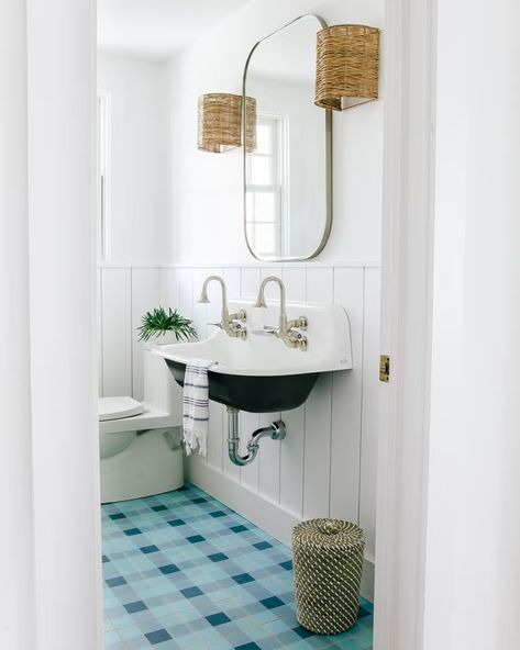 coastal bathroom with blue plaid tile floor Tiny Pool House, Palm Springs Bathroom, Cabana Bathroom, Powder Room Tile, Lodge Bathroom, Room Floor Tiles, Pool House Bathroom, Lake Bathroom, Coastal Bathroom Design