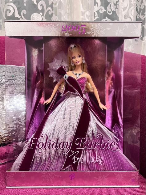 Barbie Holiday Dolls, Barbie Sets, Barbie Images, Christmas Barbie, Holiday Barbie, Cute Sewing Projects, Barbie Dream, Disney Dolls, Beautiful Barbie Dolls