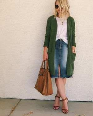 Green Cardigan Outfit Fall, Olive Green Sweater Outfit, Long Cardigan Outfit Fall, Tan Cardigan Outfit, Transitional Fall Outfits, Cardigan Outfit Fall, Green Cardigan Outfit, Cardigan Verde, Maxi Dress Outfit Fall