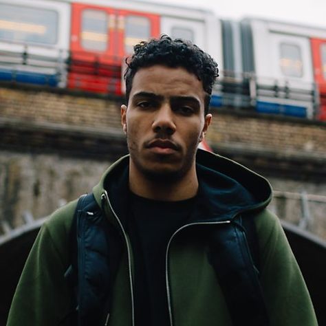 Aj Tracey, Tom Grennan, Record Deal, British Rappers, Rap Singers, Character Inspiration Male, Female Rappers, Hip Hop Artists, Youth Culture