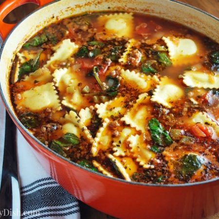 Sausage And Ravioli, Soup With Sausage And Spinach, Fresh Ravioli, Sausage Ravioli, Ravioli Soup, Soup With Sausage, Sausage And Spinach, Italian Soup Recipes, Pasta Vegetables