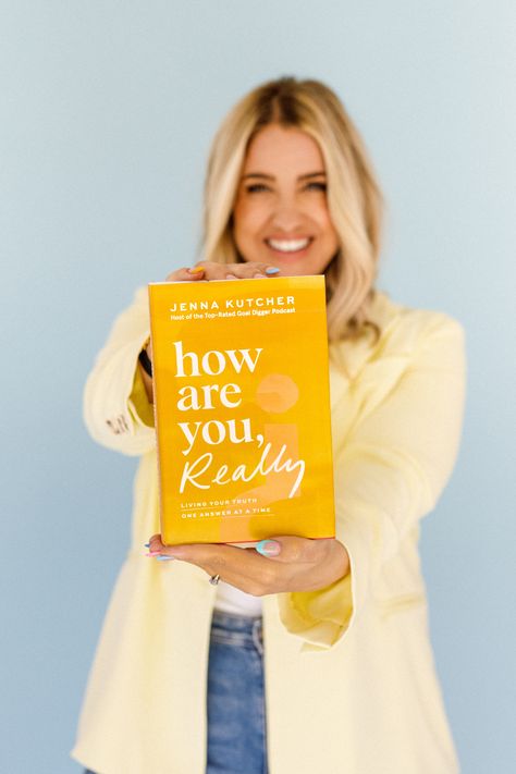 Book Launch Ideas, Living Your Truth, Check In With Yourself, Jenna Kutcher, Book Launch Party, Women Ceo, Teacher Photo, Author Branding, Headshots Women