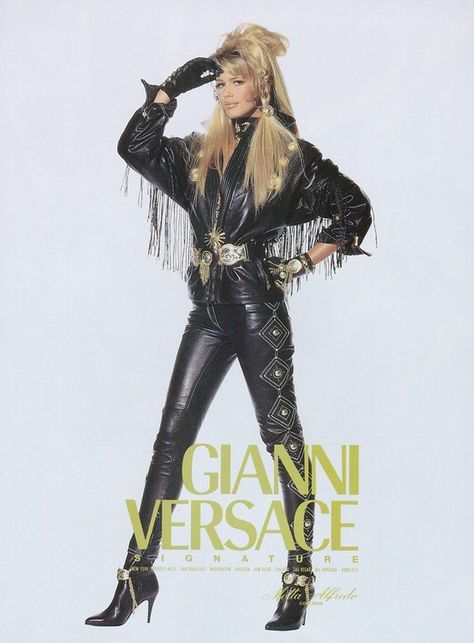 Claudia Schiffer Versace, Versace 90s, 90s Versace, Irving Penn, Cowgirl Aesthetic, Claudia Schiffer, Rocker Style, Glam Rock, My God