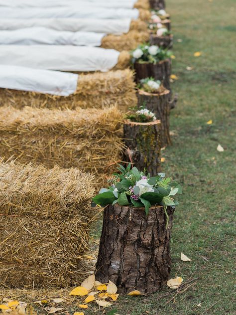 Horse Wedding Theme, Rustic Wedding Aisle, John Deere Wedding, Wedding Aisles, Equestrian Wedding, Aisle Decorations, Wedding Isles, Horse Wedding, Wedding Aisle Decorations