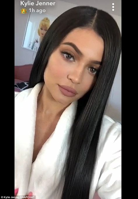 Straight Black Wig, La Girl Aesthetic, Kylie Jenner Makeup Look, Kylie Travis, Looks Kylie Jenner, Trajes Kylie Jenner, Kylie Baby, Estilo Kylie Jenner, Kylie Jenner Look