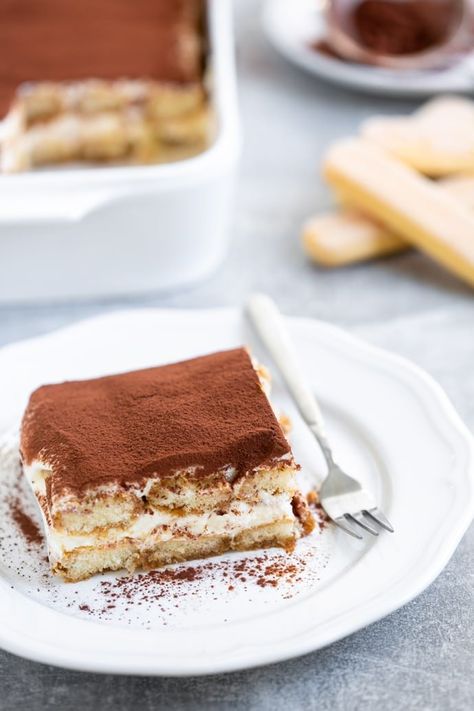 Tiramisu Recipe Without Eggs, Best Tiramisu Recipe, Gluten Free Tiramisu, Italian Desserts Traditional, Easy Tiramisu Recipe, Italian Tiramisu, Night Adventures, Chocolate Tiramisu, Nature Goddess