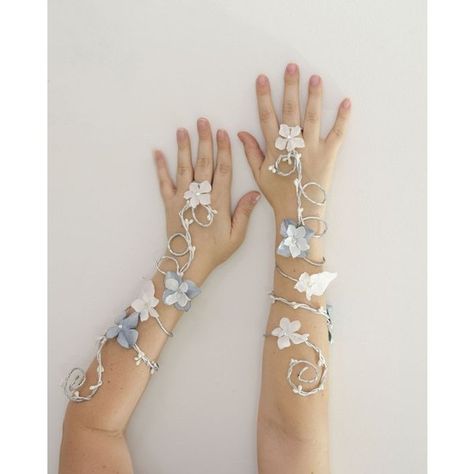 Spring Fairy Arm Cuff ❤ liked on Polyvore featuring jewelry, bracelets, wire bangle bracelet, bangle bracelet, wire jewelry, wire bangles and berry jewelry Fairy Arm Cuff, Fairy Cosplay, Spring Fairy, Fairy Dresses, Fairy Wedding, Fairy Aesthetic, Fairy Jewelry, Arm Cuff, Fairy Costume