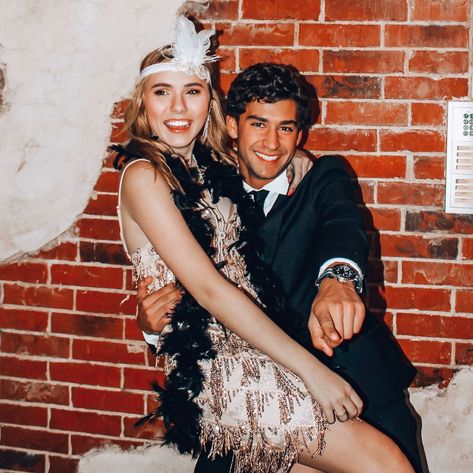 #1920s #costume #gastby and daisy #college costume Daisy Great Gatsby Costume, Gatsby And Daisy Costume, Roaring 20s Couple Costume, Gatsby Couple Costume, Great Gatsby Couple Costume, 1920s Couple Costume, Daisy And Gatsby, Daisy Great Gatsby, Gatsby And Daisy