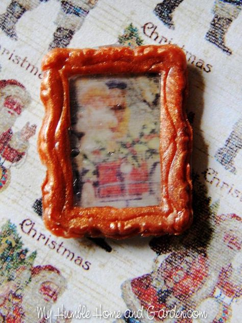 How to Make a Wax Seal Picture in a Frame - My Humble Home and Garden Diy Wax Seal Stamp How To Make, Hot Glue Seal Stamp, Hot Glue Letter Seal, Hot Glue Wax Seal, Frame Hot Glue Seals, Diy Wax Seal, Humble Home, Diy Wax, Seal Gifts