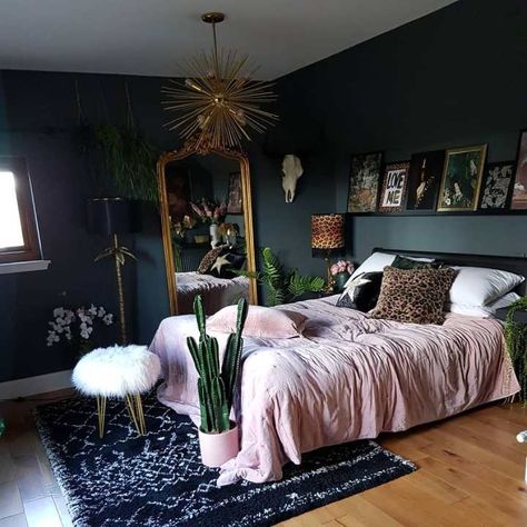 20 Ideas To Use Animal Prints In Your Bedroom Bedroom Master, Room Inspiration Bedroom, Room Ideas Bedroom, Animal Prints, Bed Room, Cheap Home Decor, My New Room, Cozy Bedroom, Home Decor Bedroom