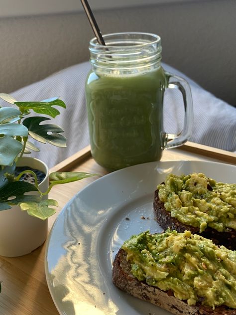 Green Healthy Food, Healty Vibes Girl, Refresh Aesthetic, Food Goals, Greens Recipe, Coffee Recipes, Easy Healthy Recipes, Good Eats, Food Inspiration